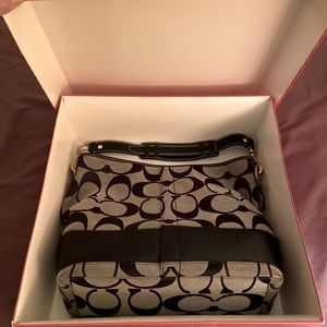 Immaculate Coach Tote/Hobo Bag